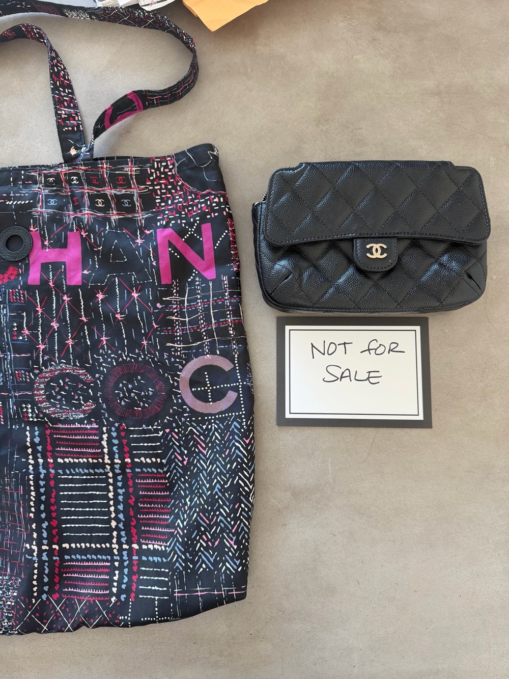 Chanel tote bag - Picture 2 of 10